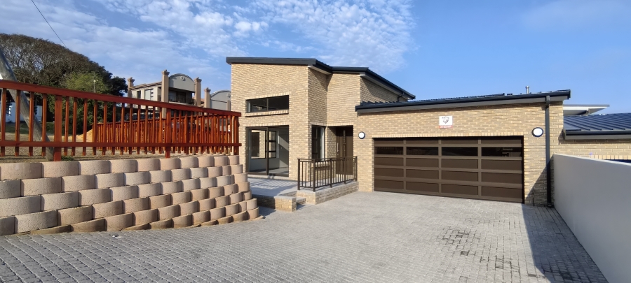 3 Bedroom Property for Sale in Dana Bay Western Cape
